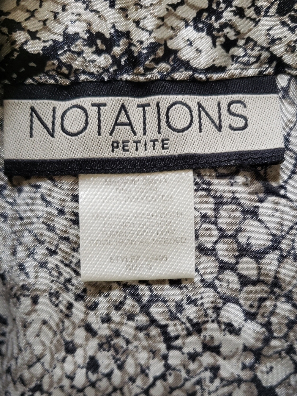 Vintage Notations Silky Snake Print Button Down Blouse Grey White Petite Small - Picture 14 of 15